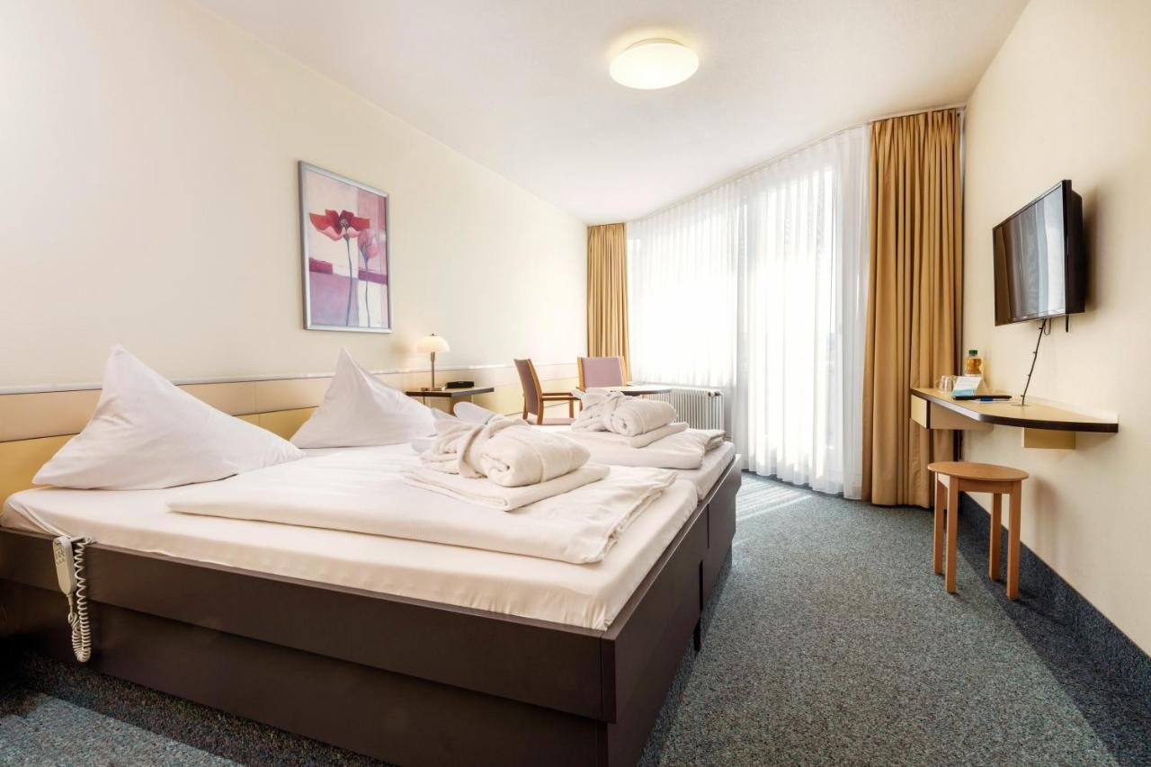 Thermenhotel Gesundheits-บาดบูเคา ภายนอก รูปภาพ