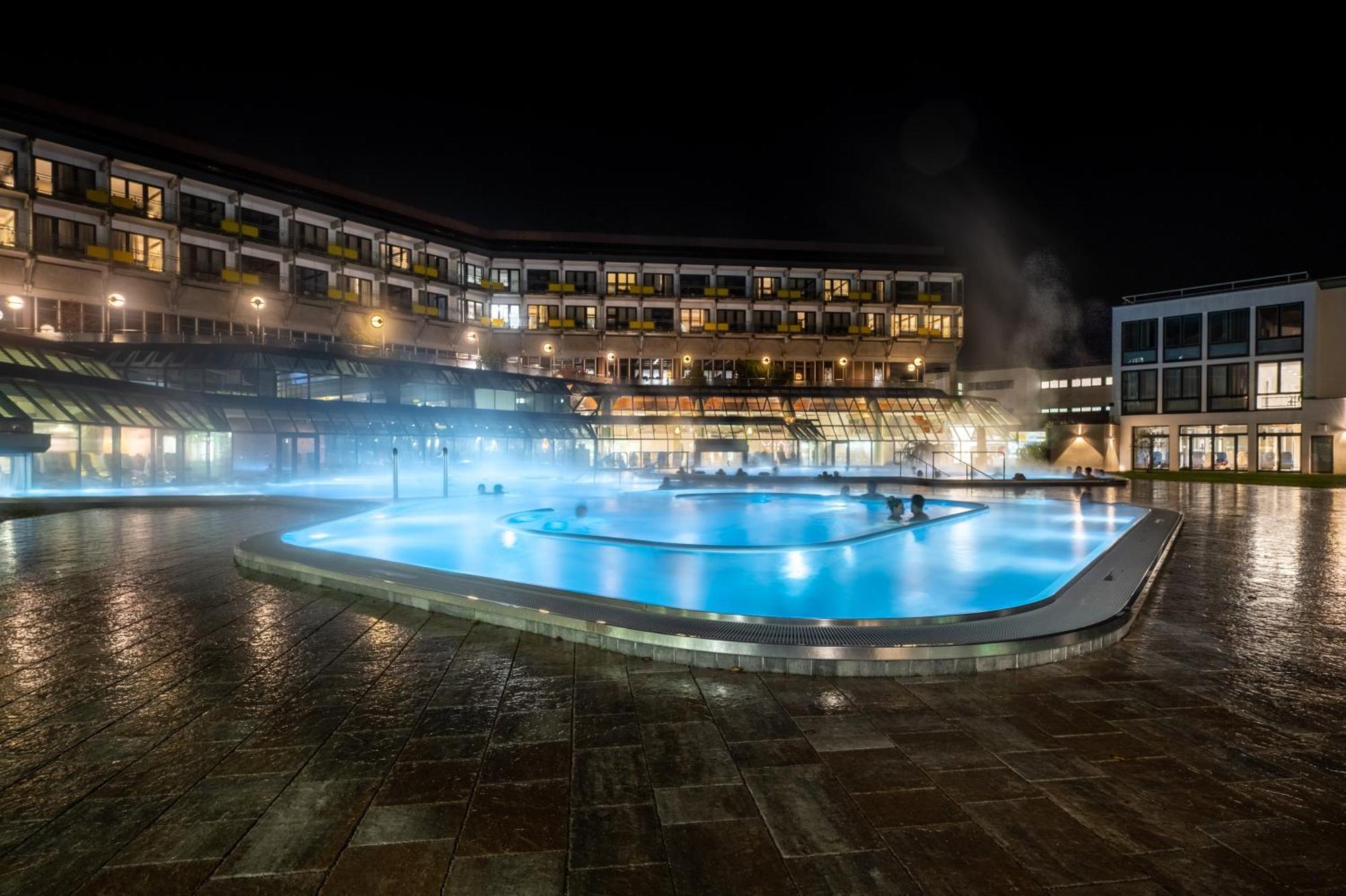 Thermenhotel Gesundheits-บาดบูเคา ภายนอก รูปภาพ